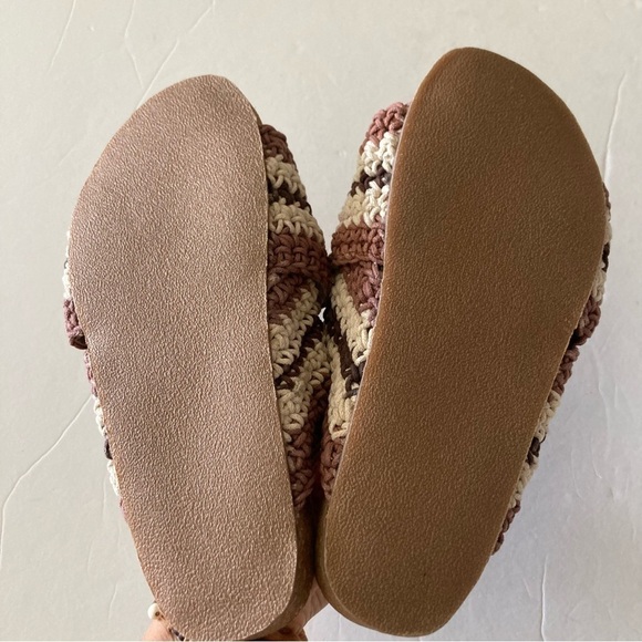NWOT Maeve Anthropologie Crochet Cross Strap Neutral Boho Sandals Sz 37 - Picture 4 of 5